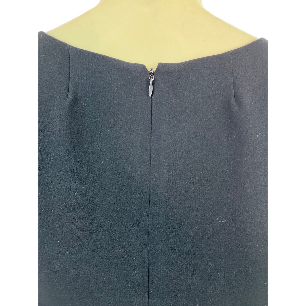 Black & White Sleeveless Shift Dress With Back Zipper Closure By Bebe Tailor