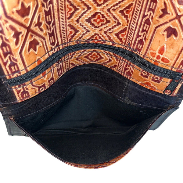 Vintage Unbranded Women's Brown & Black Tribal Ethnic Wallet Sz M