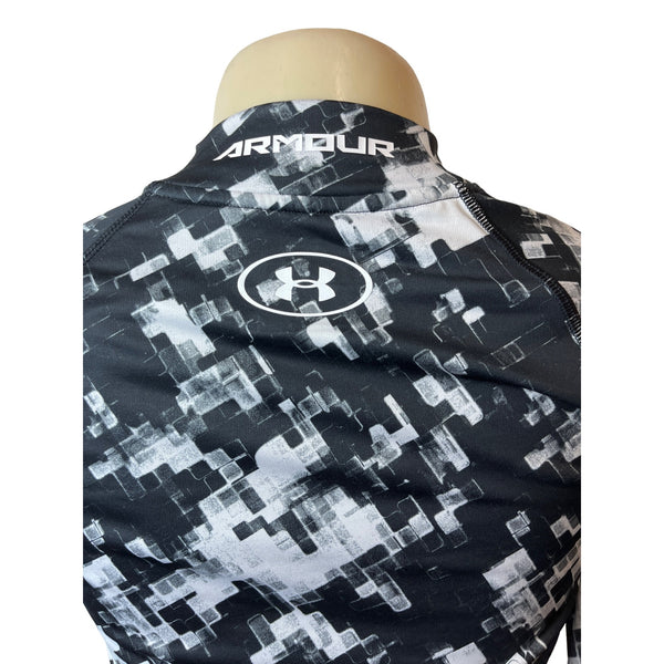 Under Armour Girl's Youth Black & White Digital Camo Design Shirt YLG Large