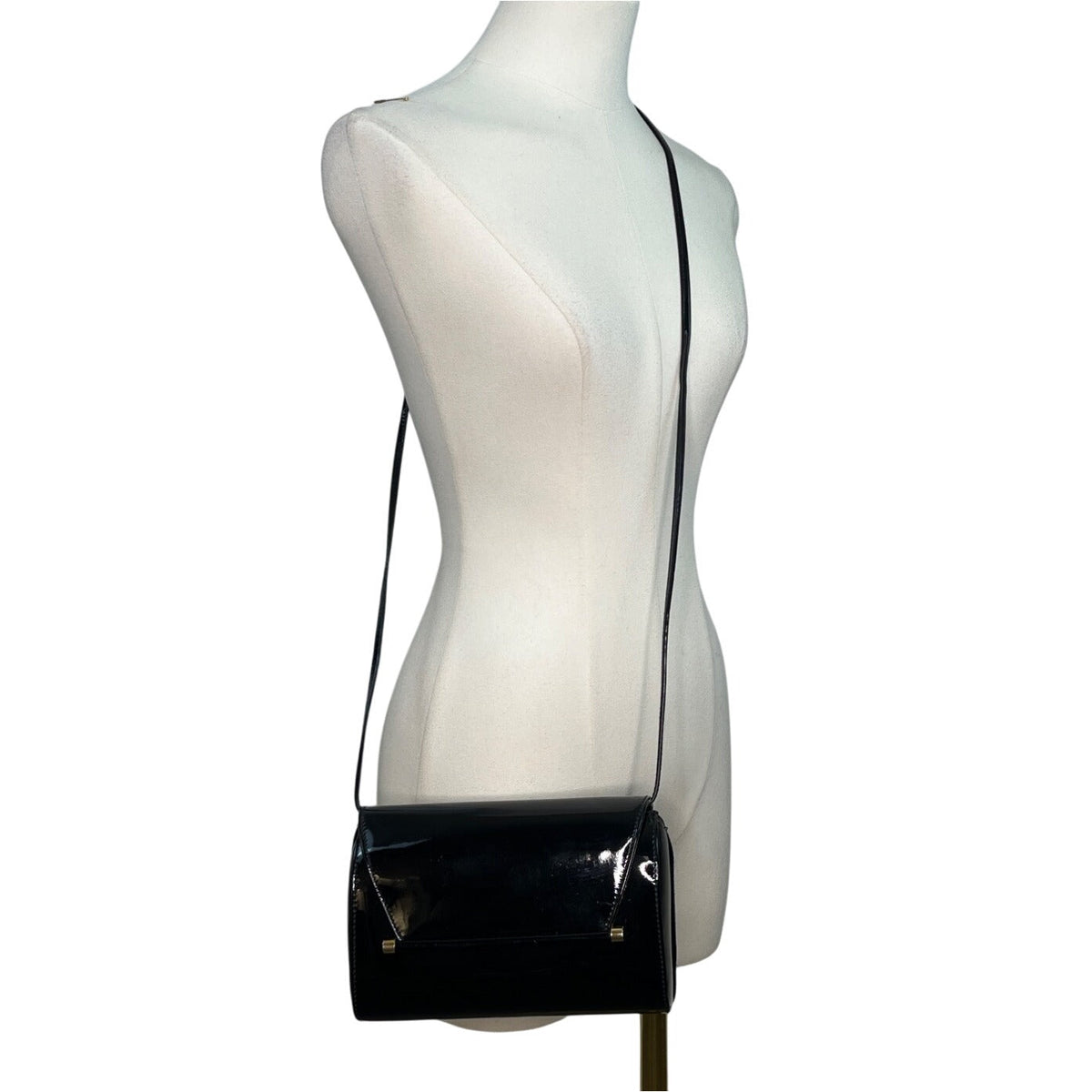 JR Women’s Black Patent Leather With Gold Bar Detail Crossbody Barrel Bag Sz M