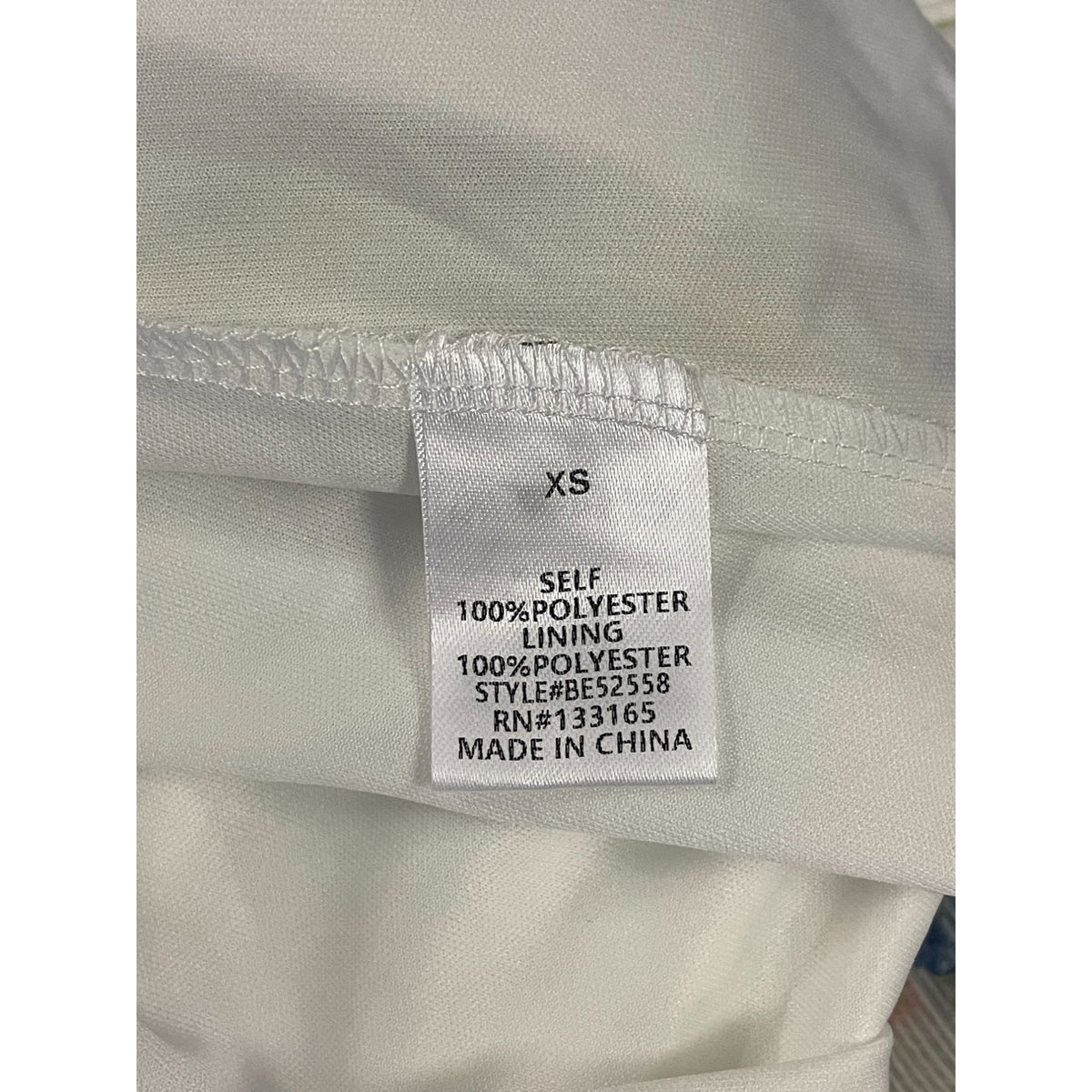 Floral Maxi Wrap Dress With Short Flutter Sleeves & Tie Waist Light Sheer Fabric White With Blue & Green Print Womens Size M New