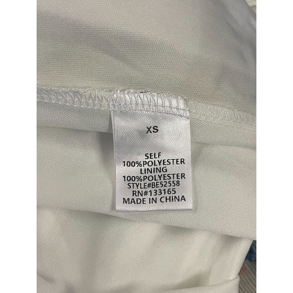 Floral Maxi Wrap Dress With Short Flutter Sleeves & Tie Waist Light Sheer Fabric White With Blue & Green Print Womens Size M New