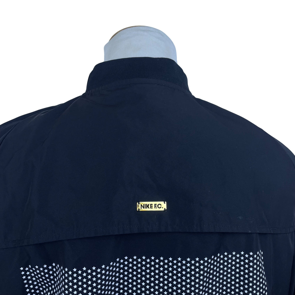 Nike Mens Black Polyester Jacket Long Sleeve Lightweight Design Size L