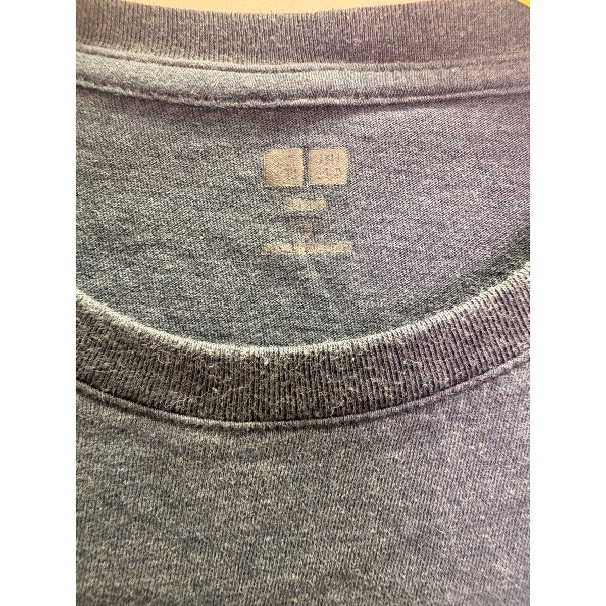 Uniqlo Men’s Dark Gray Cotton Crewneck Short Sleeve T-Shirt Size M
