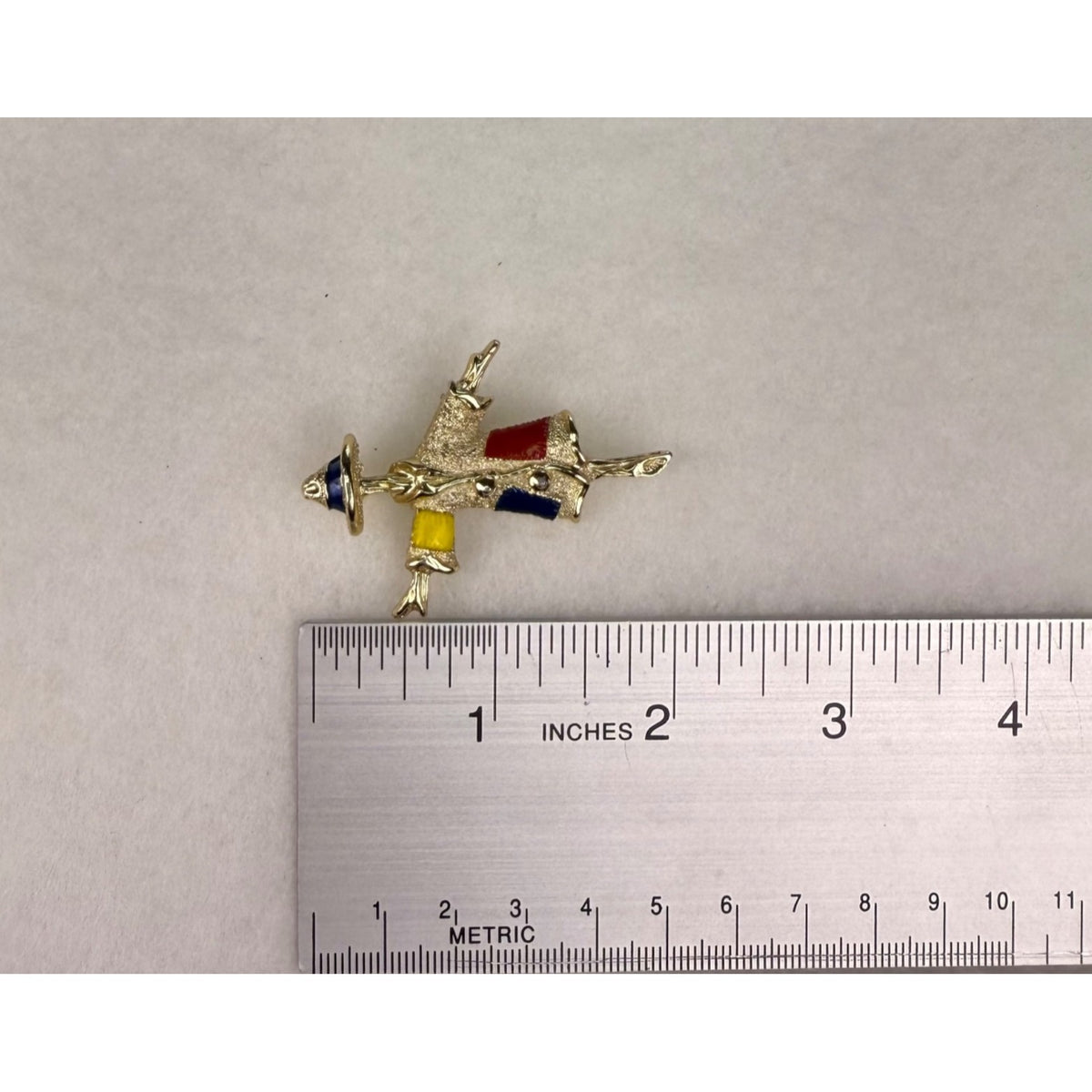 Sarah Coventry Gold Tone Enamel Scarecrow Brooch Pin Red Blue Yellow