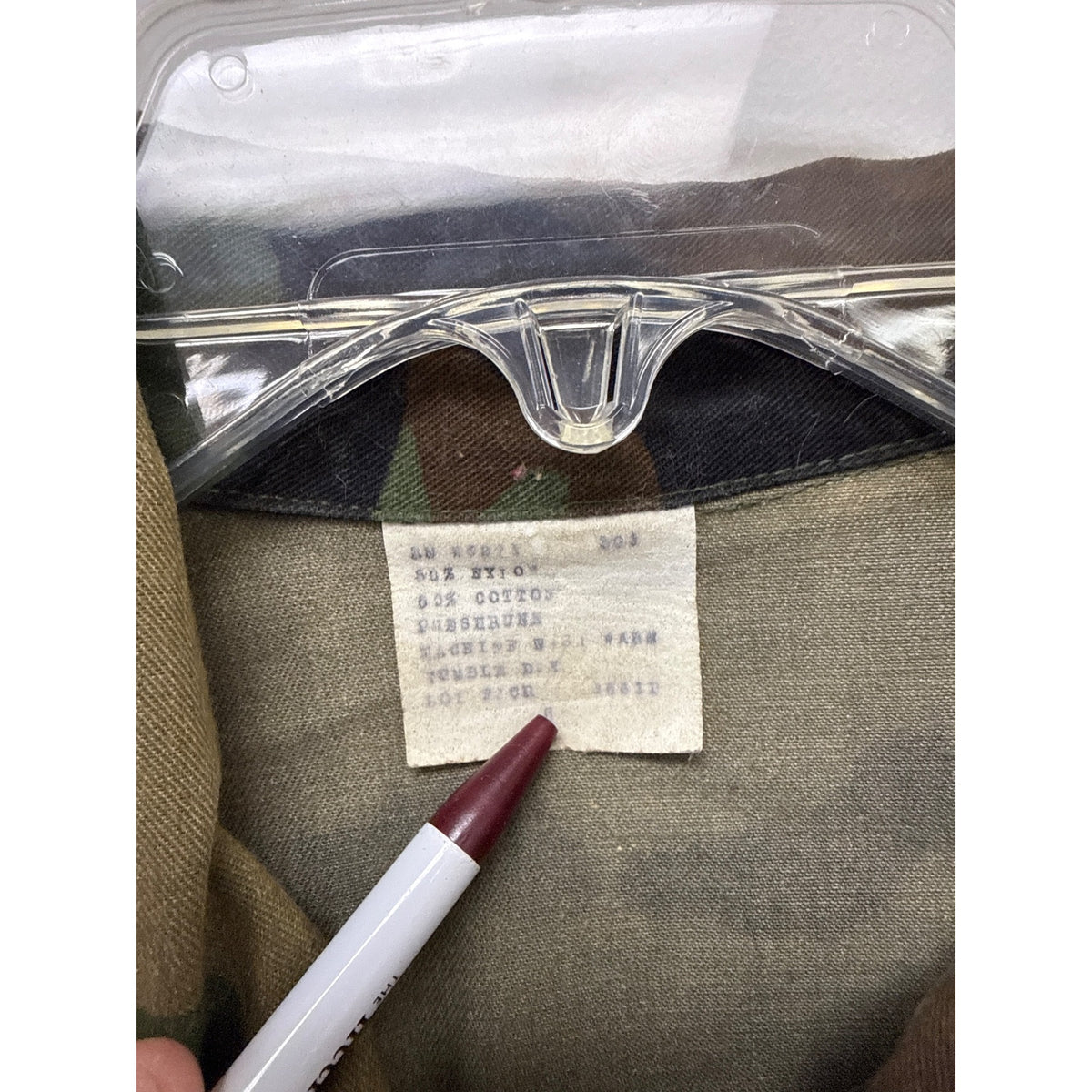 50% Nylon 50% Cotton Mens Woodland Camouflage Military Jacket Size Large Durable Outerwear