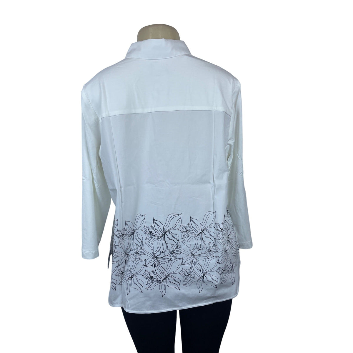 Chico’s Women's White Embroidered Buttondown Shirt Sz 2 (EUR 32) - NWT