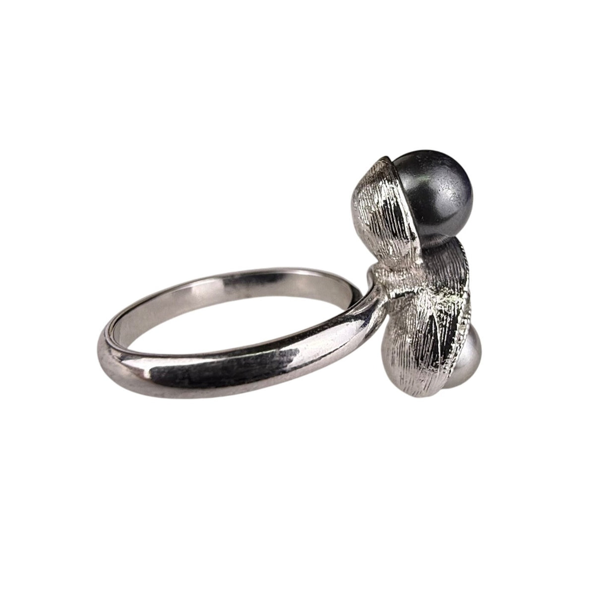 Sarah Coventry Silver Tone Double Pearl Statement Ring Elegant Design Size 5