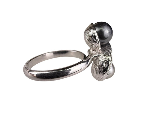 Sarah Coventry Silver Tone Double Pearl Statement Ring Elegant Design Size 5