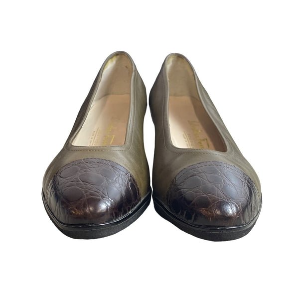 Vintage Salvatore Ferragamo Women's Olive Green Flat Shoes Sz 8B