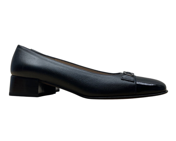 Salvatore Ferragamo Women’s Black Nero Pebble Leather Arcade Pumps Sz 6.5 - New
