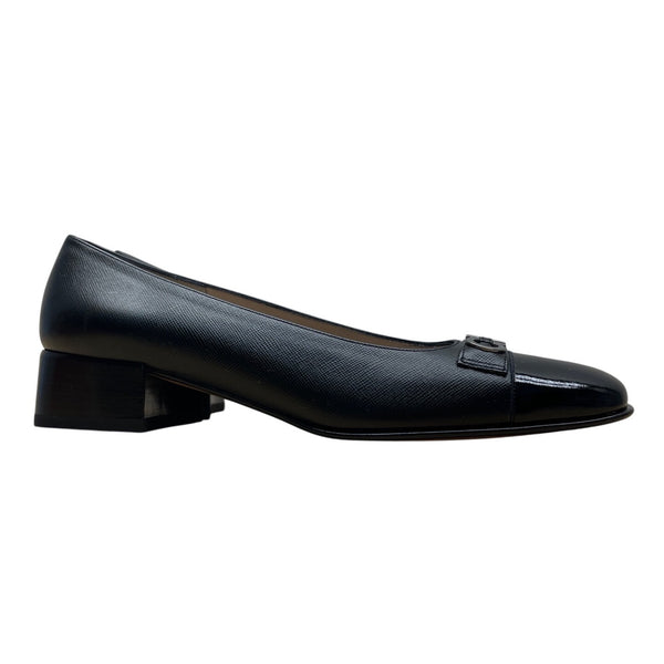 Salvatore Ferragamo Women’s Black Nero Pebble Leather Arcade Pumps Sz 6.5 - New