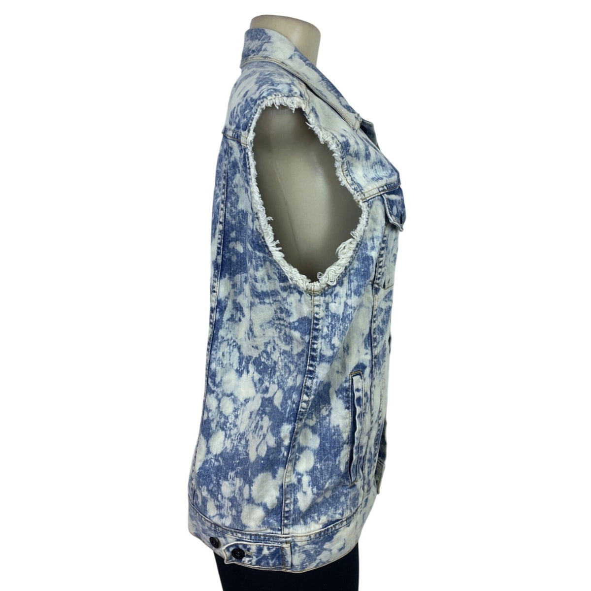 Chor Clothing Co. Women's Blue Bleach Wash Denim Sleeveless Jacket Size L