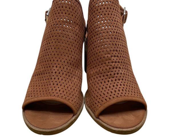 Steve Madden Women’s Brown Perforated Leather Neptune Block Heel Sandals Sz 8.5