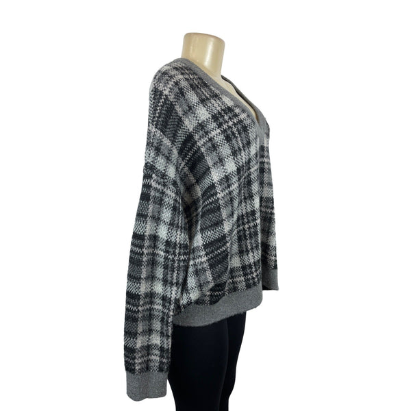 Banana Republic Women's Grey & Black Grid Cropped Plaid V Neck Sweater Sz M
