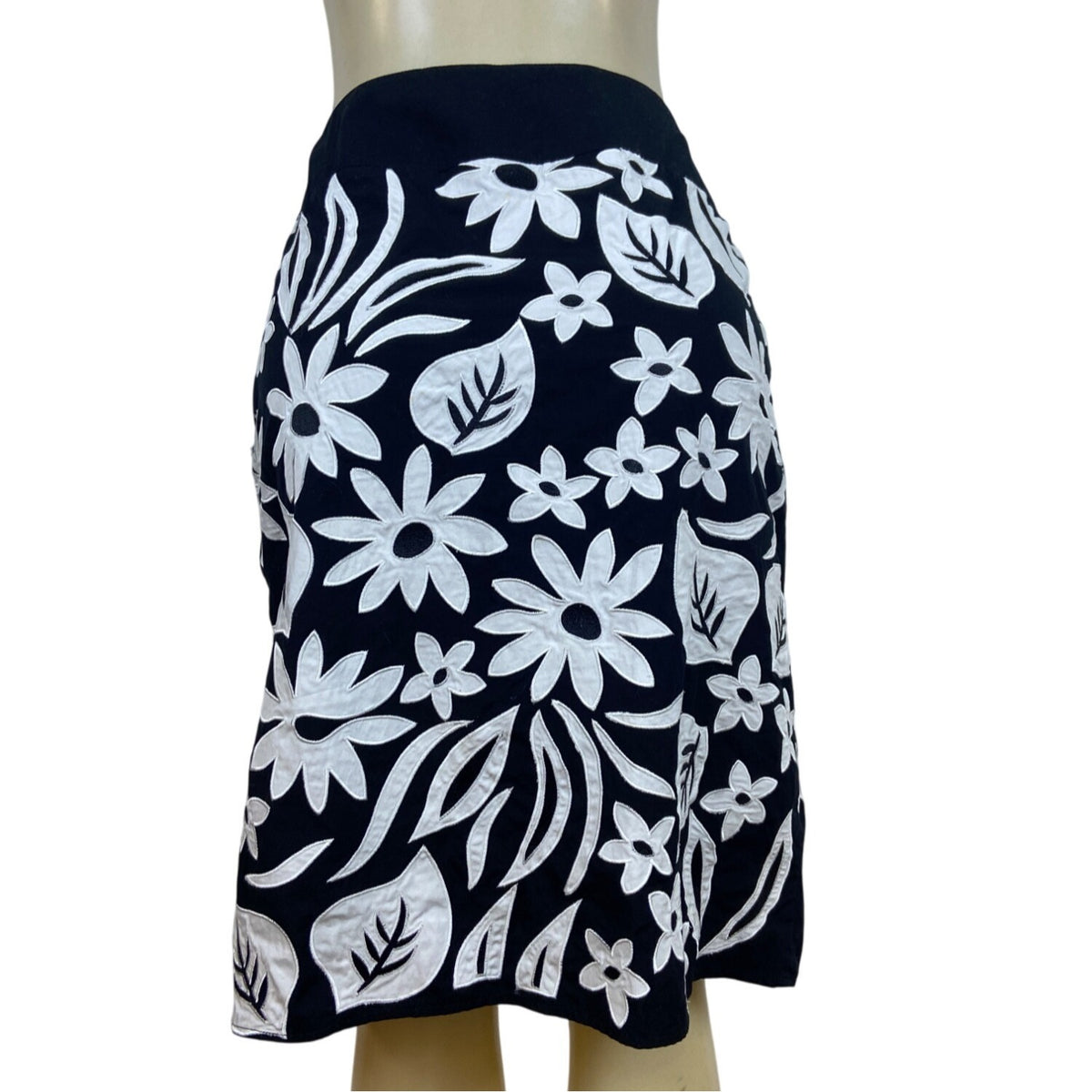 Liz Claiborne Womens Black Floral Embroidered Skirt Size 8