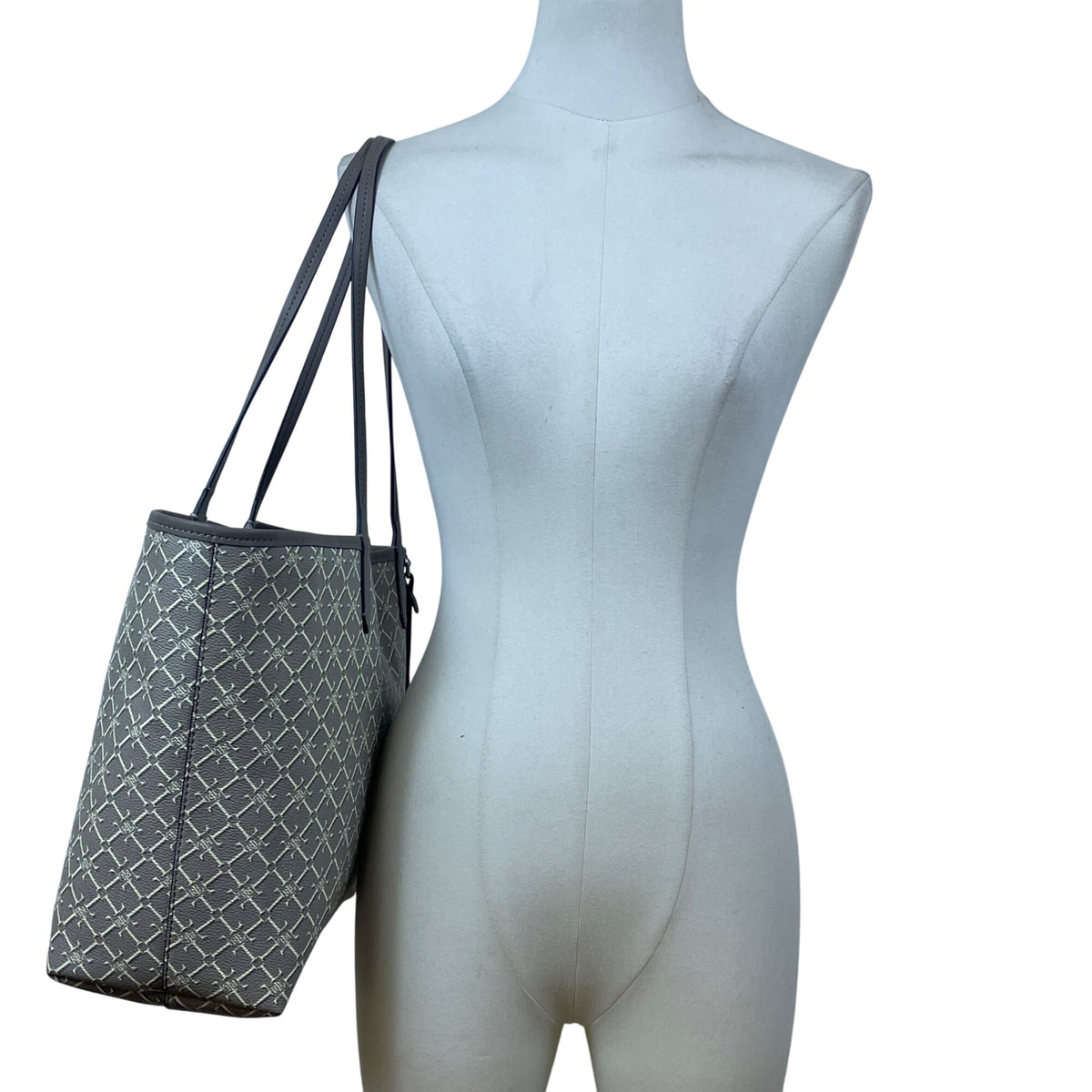 Lauren Ralph Lauren Women’s Gray Monogram Faux Leather Shoulder Straps Tote Bag