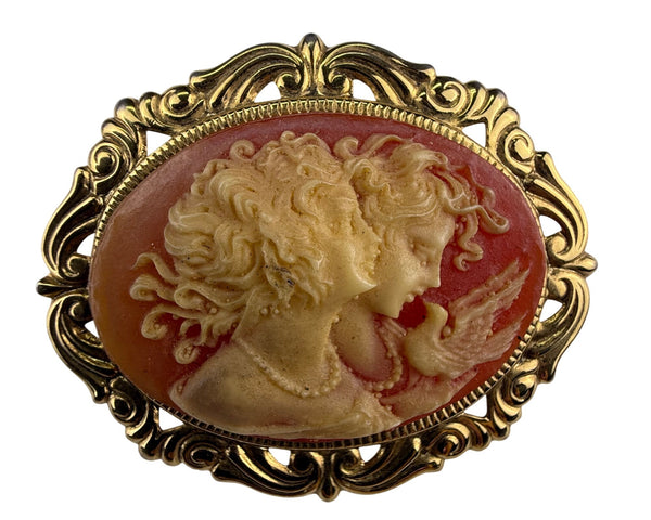 Vintage Cameo Brooch Pin With Ornate Gold Tone Frame Oval Lady Design Elegant