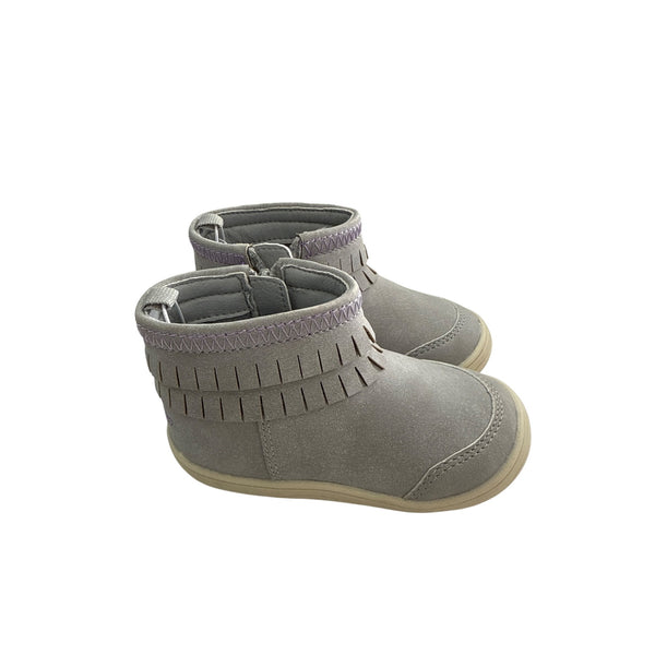 Stride Rite Girls Silver Synthetic Fringe Boots Size 6M Comfortable Slip-On Shoes