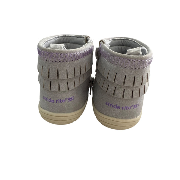 Stride Rite Girls Silver Synthetic Fringe Boots Size 6M Comfortable Slip-On Shoes