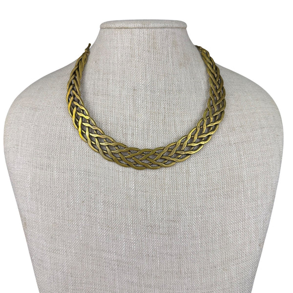 Vintage Womens Gold Tone Alloy Woven Chain Necklace With Hook Clasp