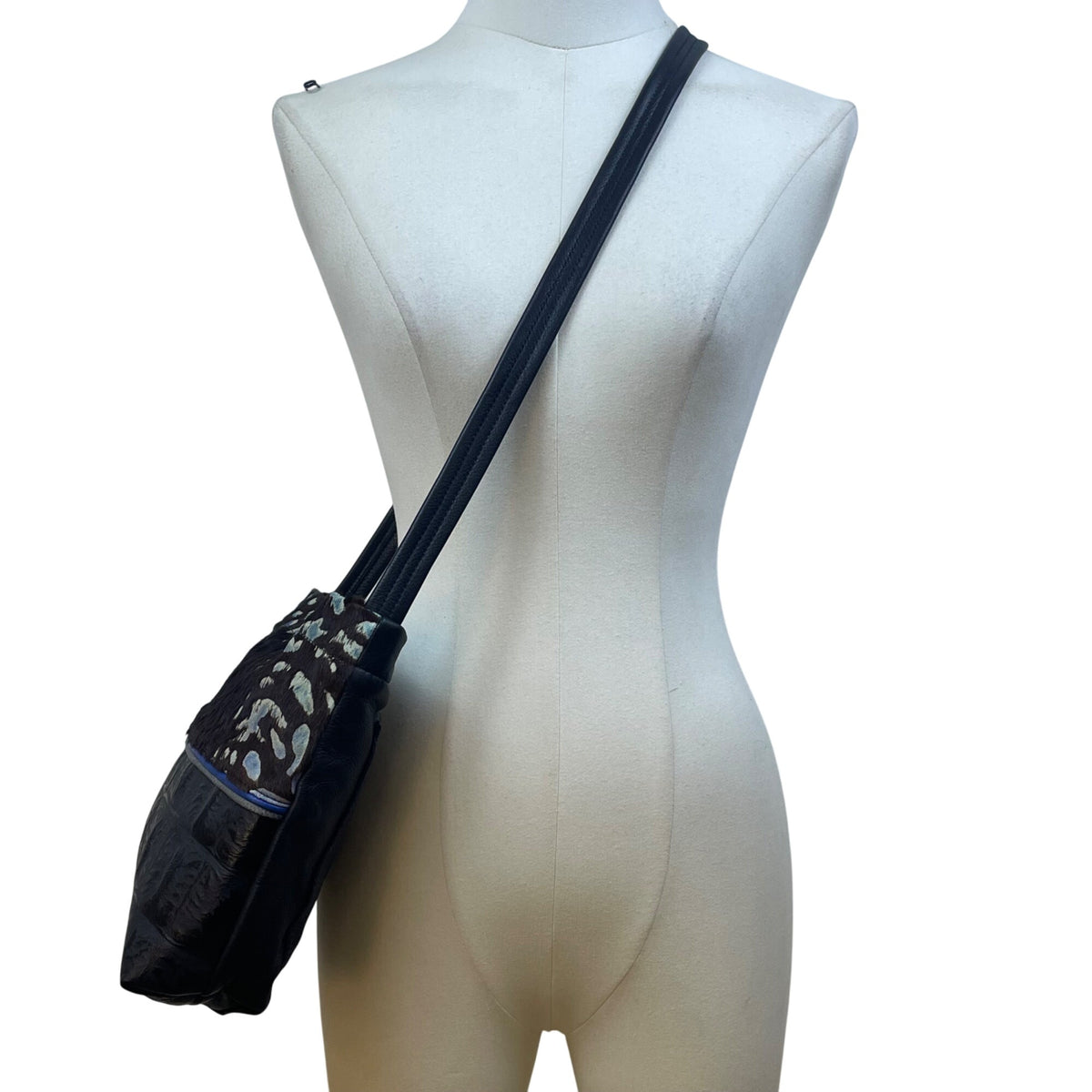 Black & Blue Women’s Faux Crocodile And Fur Shoulder Bag With Adjustable Strap