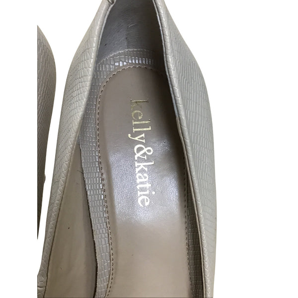 Kelly & Katie Womens Beige Textured Faux Leather Round Toe High Heels Size 8.5 NWB