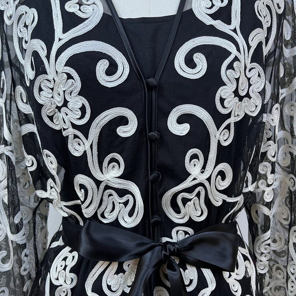 JS Collections Women's Black Embroidered Blouse With White Floral Design Sz 12