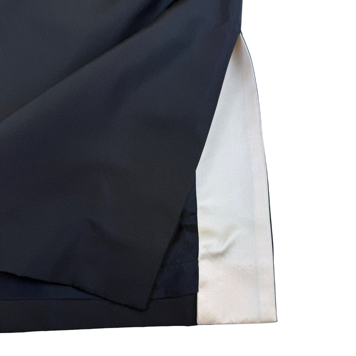 Carlisle Women’s Black Silk Skirt Classic Straight Midi Fully Lined  Elegant Sz 0