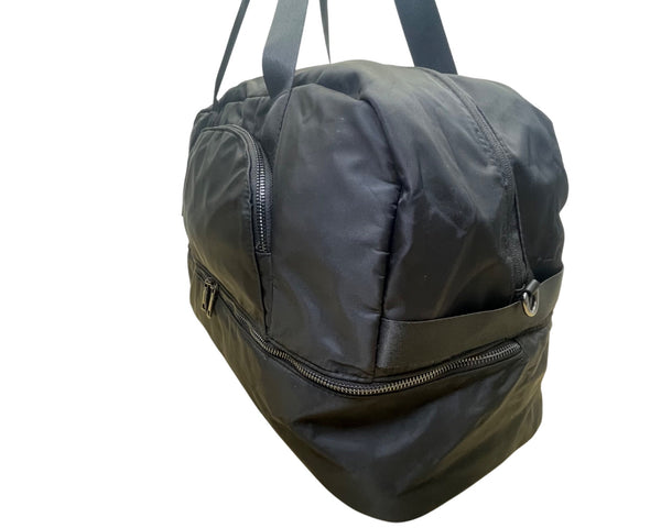 Women’s Black Nylon Travel Gym Crossbody Strap Zipper Detail Duffle Bag  Size L