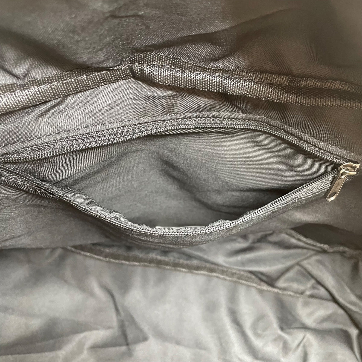 Women’s Black Nylon Travel Gym Crossbody Strap Zipper Detail Duffle Bag  Size L