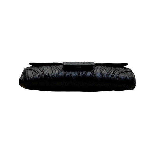 Jessica McClintock Women’s Black Textured Design Chain Strap Evening Clutch Bag