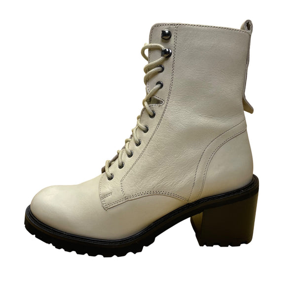 Seychelles Women’s Irresitible Off White Leather Side Zip Up Ankle Boots Sz 7.5