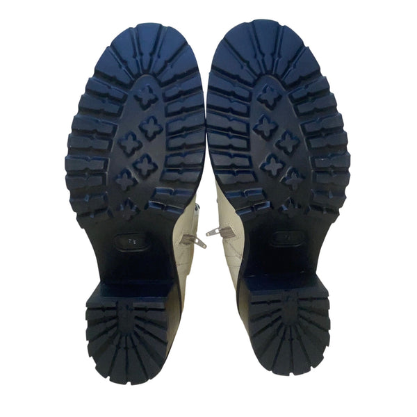 Seychelles Women’s Irresitible Off White Leather Side Zip Up Ankle Boots Sz 7.5