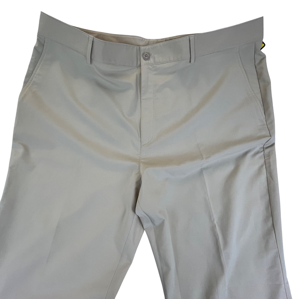 Under Armour Mens Beige Flat Front Golf Pants Lightweight Size 44 - New