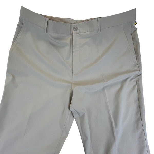 Under Armour Mens Beige Flat Front Golf Pants Lightweight Size 44 - New