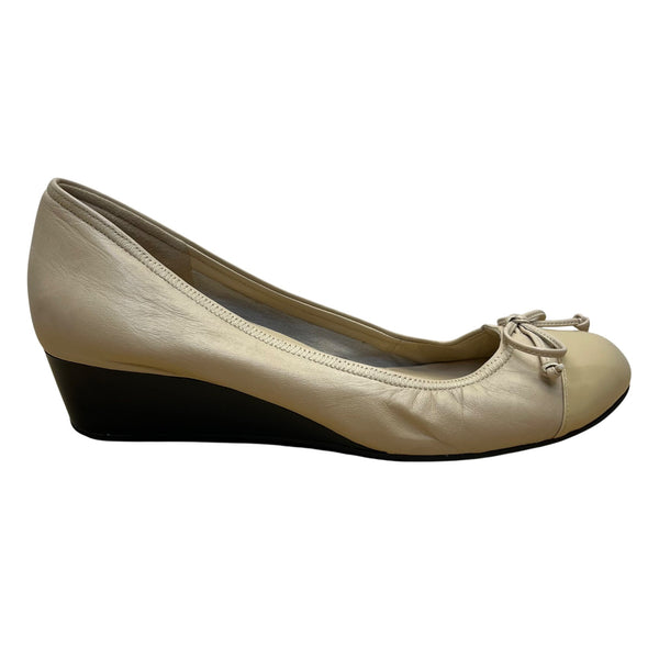 Cole Haan Women’s Cream Leather Bow Cape Toe Wedge Flats Size 9.5B