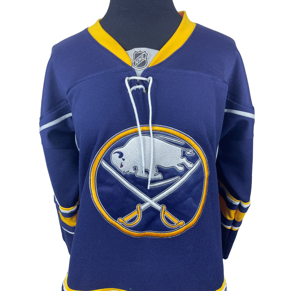 Reebok Buffalo Sabres Youth Boy's Navy Blue and Yellow NHL Jersey Sz L-XL