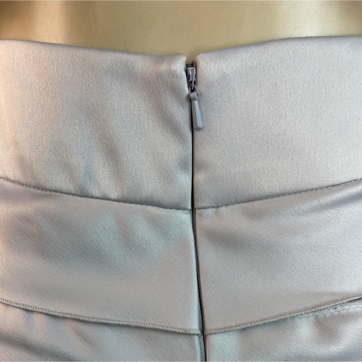 JS Collections Womens Silver Lace Jacket & Tiered Satin Skirt Formal Set Sz 2