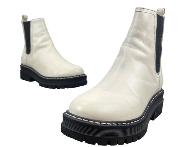 Marc Fisher Ivory White Leather/Textile Womens Chelsea Boots Size 7M