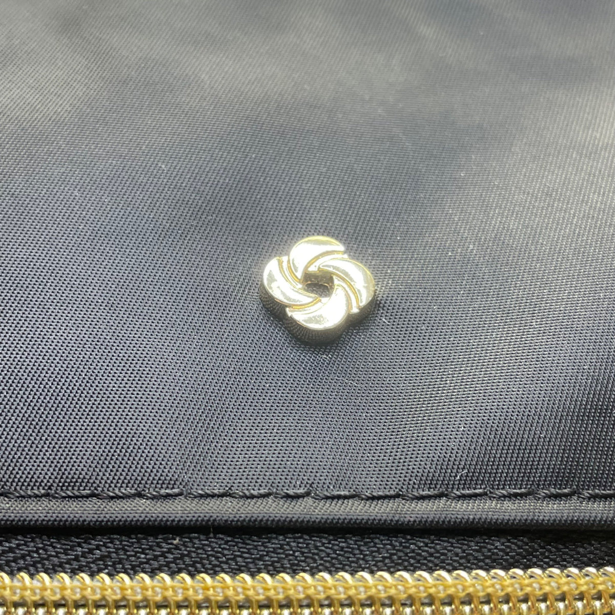 Samsonite Women’s Black Nylon With Zippered Pockets Spacious Design Tote Bag