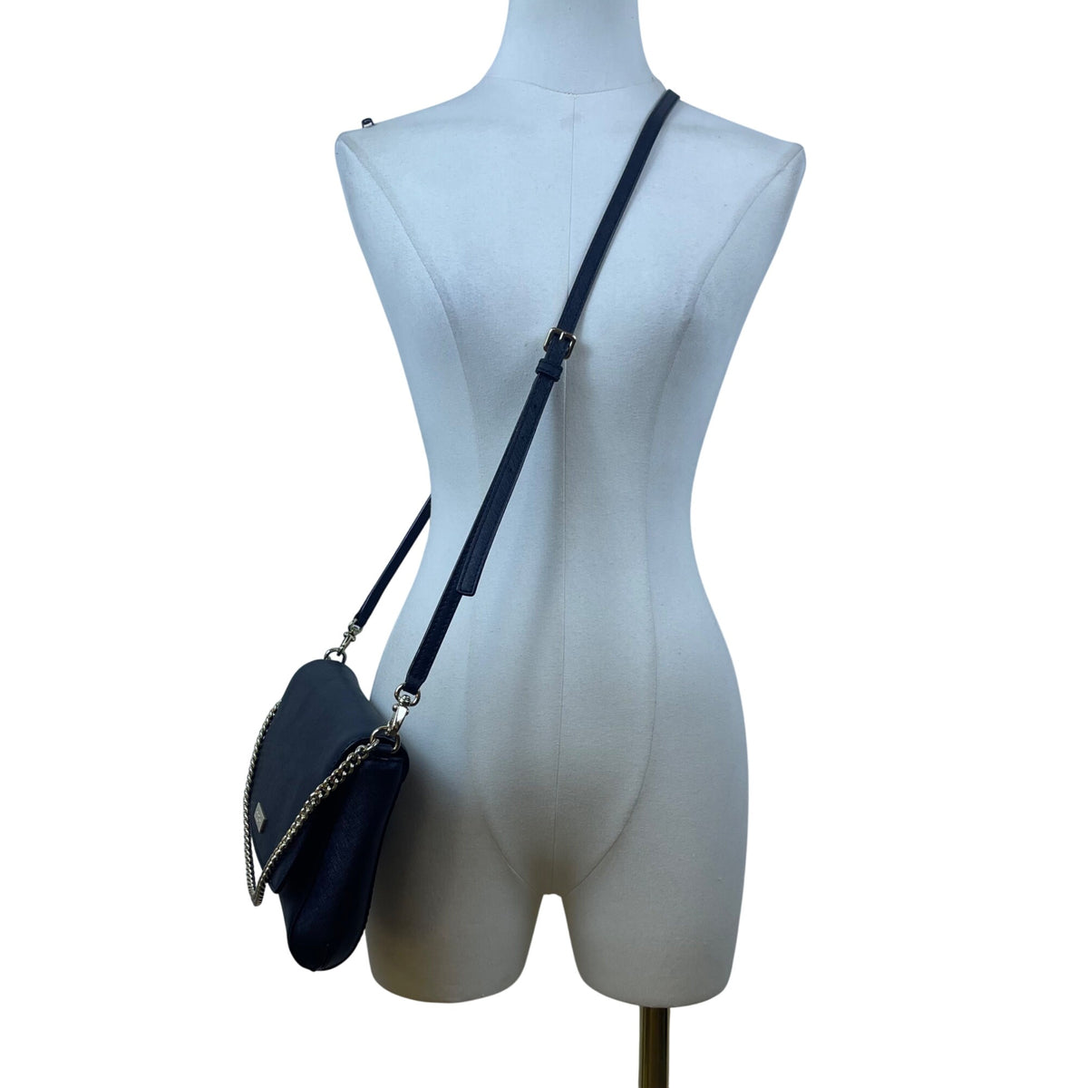 Kate Spade Women’s Black Leather Compact Chain Strap Crossbody Clutch Bag