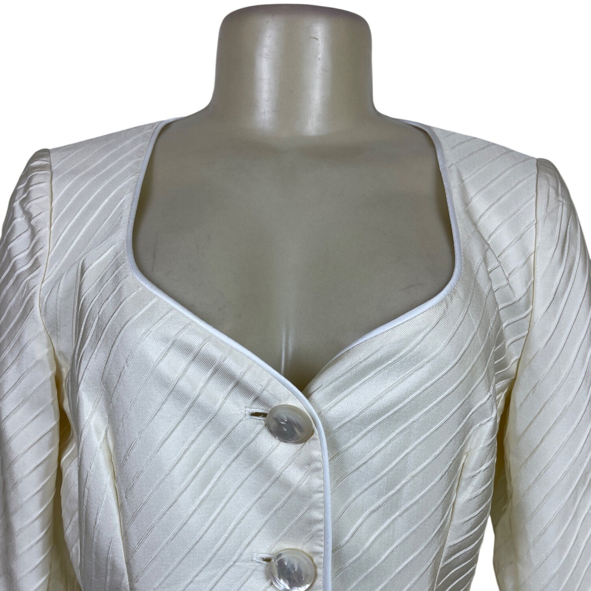 Armani Women’s Ivory Diagonal Stripe Satin-Like Blazer Sz 8