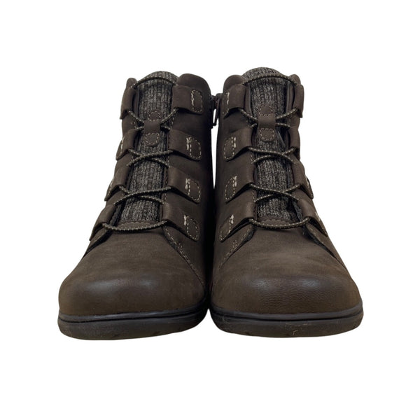 Clarks Womens Brown Nubuck Knit Cuff & Side Zip Closure Ankle Boots Sz 8.5W