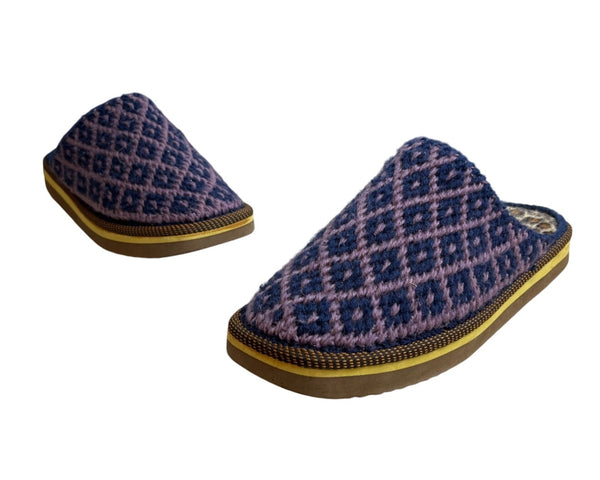 Women's Purple And Blue Wooven Quilted Pattern Slippers Sandals Size 9.5/10
