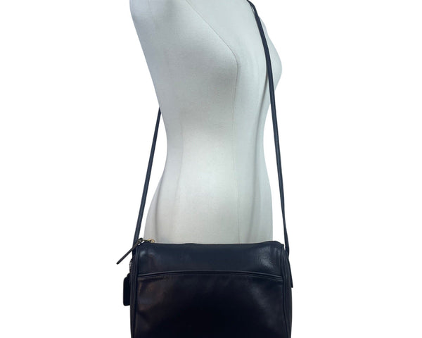 Vintage Coach Black Leather Adjustable Strap & Zipper Closure Crossbody Bag