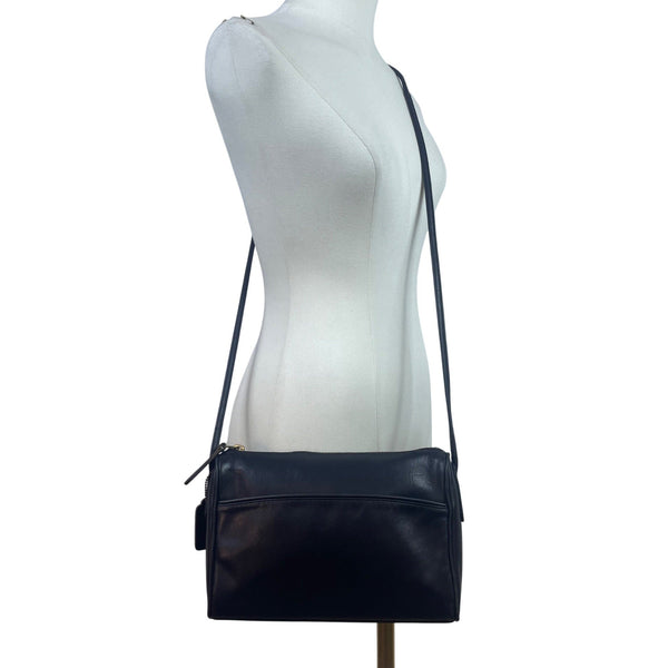 Vintage Coach Black Leather Adjustable Strap & Zipper Closure Crossbody Bag