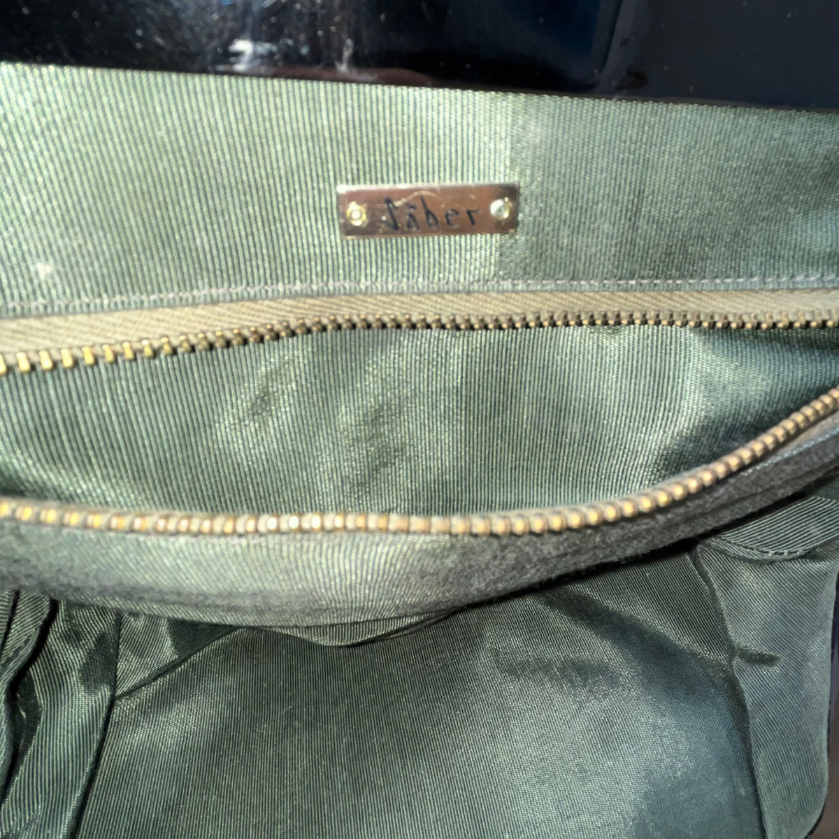 Saber Women’s Black Suede With Silver Metal Frame & Kiss Lock Closure Clutch Bag