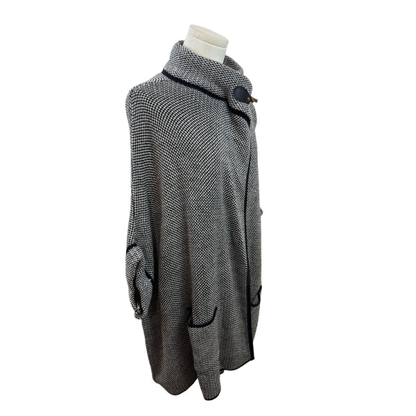 Cejon Black & White Open Front Poncho Cardigan W/ Pockets & Buckle Sz OSFM - New