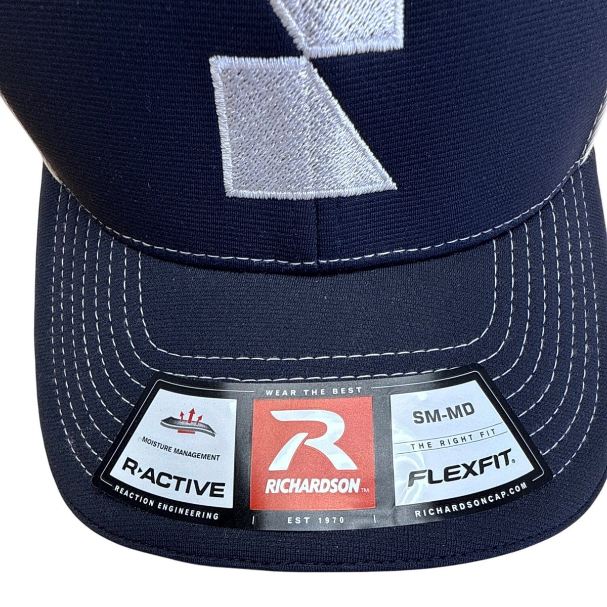 Richardson R-Active Navy & White Mesh Flexfit Hat Size SM-MD